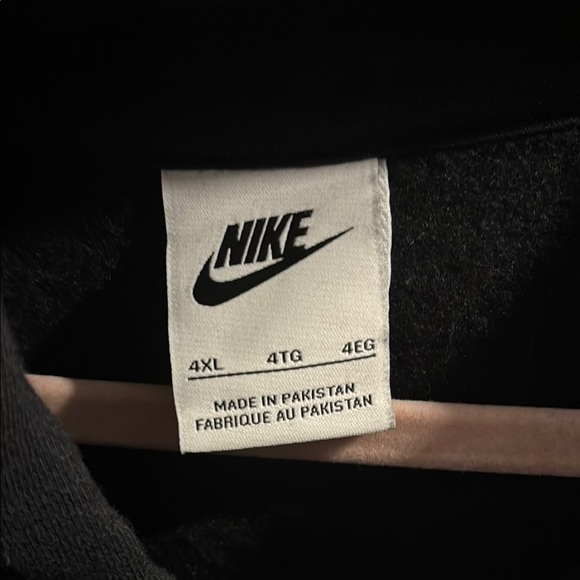 🦸♂️Big & Tall -Nike Black Sweater with Signature Swoosh - Picture 2 of 4